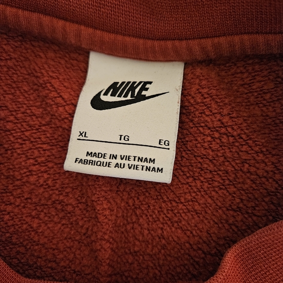 Maroon NIKE Crewneck - Picture 4 of 4